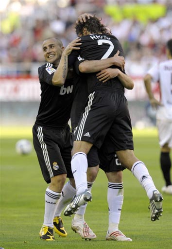 中国足球青训未来的关键突破口（中国足球青训突围的关键路径）