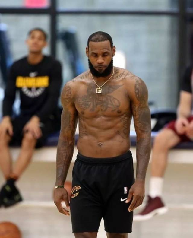 罗体：迪巴拉因发烧缺席罗马的训练，多夫比克恢复跑步练习（罗体报道：迪巴拉发烧缺席罗马训练，多夫比克重启跑步训练）