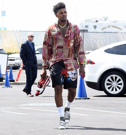 河南队祝贺重庆铜梁龙冲超：中超赛场将因你们的到来更加精彩（河南队向重庆铜梁龙致贺：成功冲超，中超因你们更精彩）