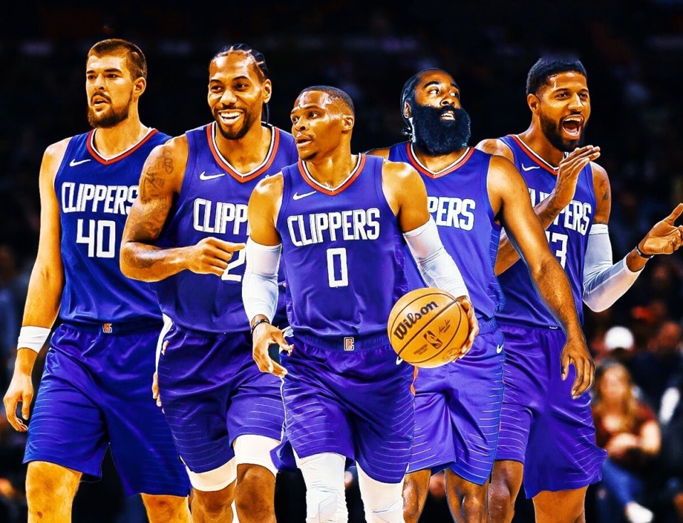 NBA常规赛：火箭vs湖人丨犹见当年之勇！詹姆斯持球力刚火箭两大中锋高难强攻取分（NBA常规赛：湖人vs火箭丨詹姆斯老当益壮，持球硬吃火箭双塔高难强攻砍分）