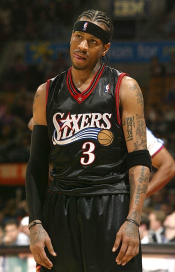 东体：申花有3名外援合同到期，与广岛一战是最后机遇（东体：申花三外援合同将到期 战广岛成最后机会）