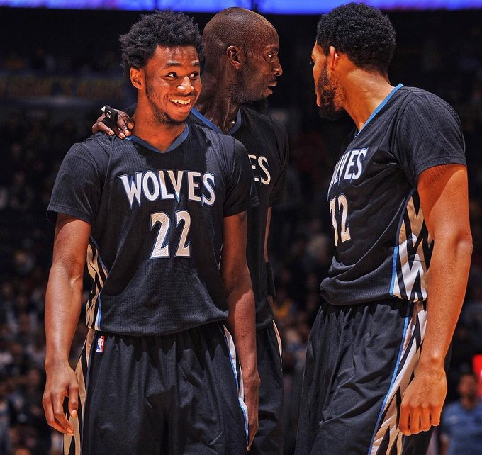 墨尔本胜利队长：我们正处在艰难时期，需要全队一起改变局面（墨尔本胜利队长：逆境当前，须全队合力扭转颓势）