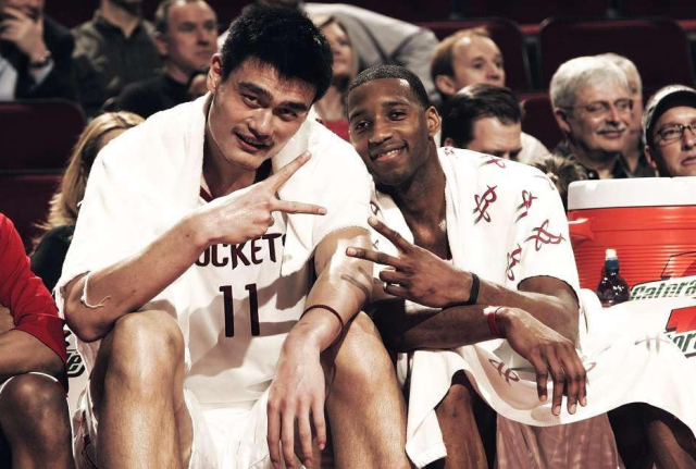 裁判录音显示，桑切特踢倒费尔明后说“这只是普通的铲球”（裁判音频曝光：桑切特踢翻费尔明后辩称“只是一次普通铲球”）