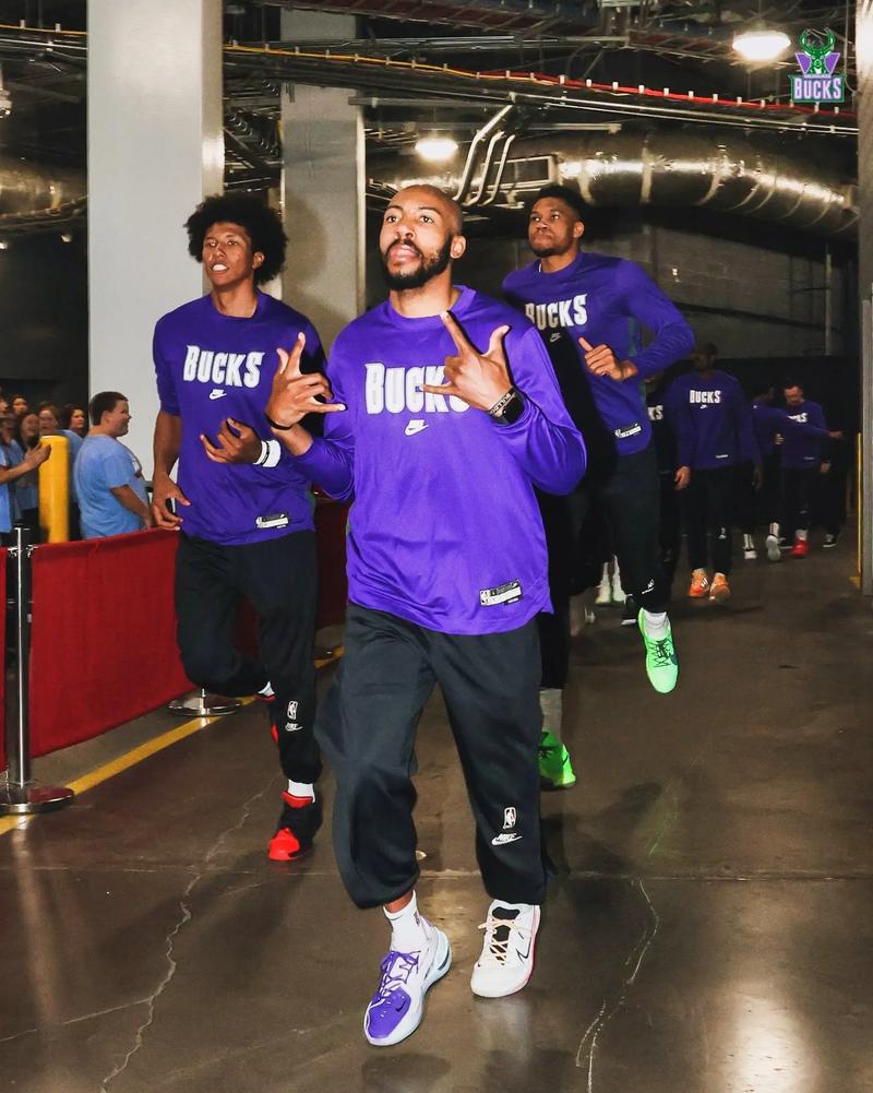 英超：曼城主场3-1击败布莱顿（英超：曼城主场3比1力克布莱顿）