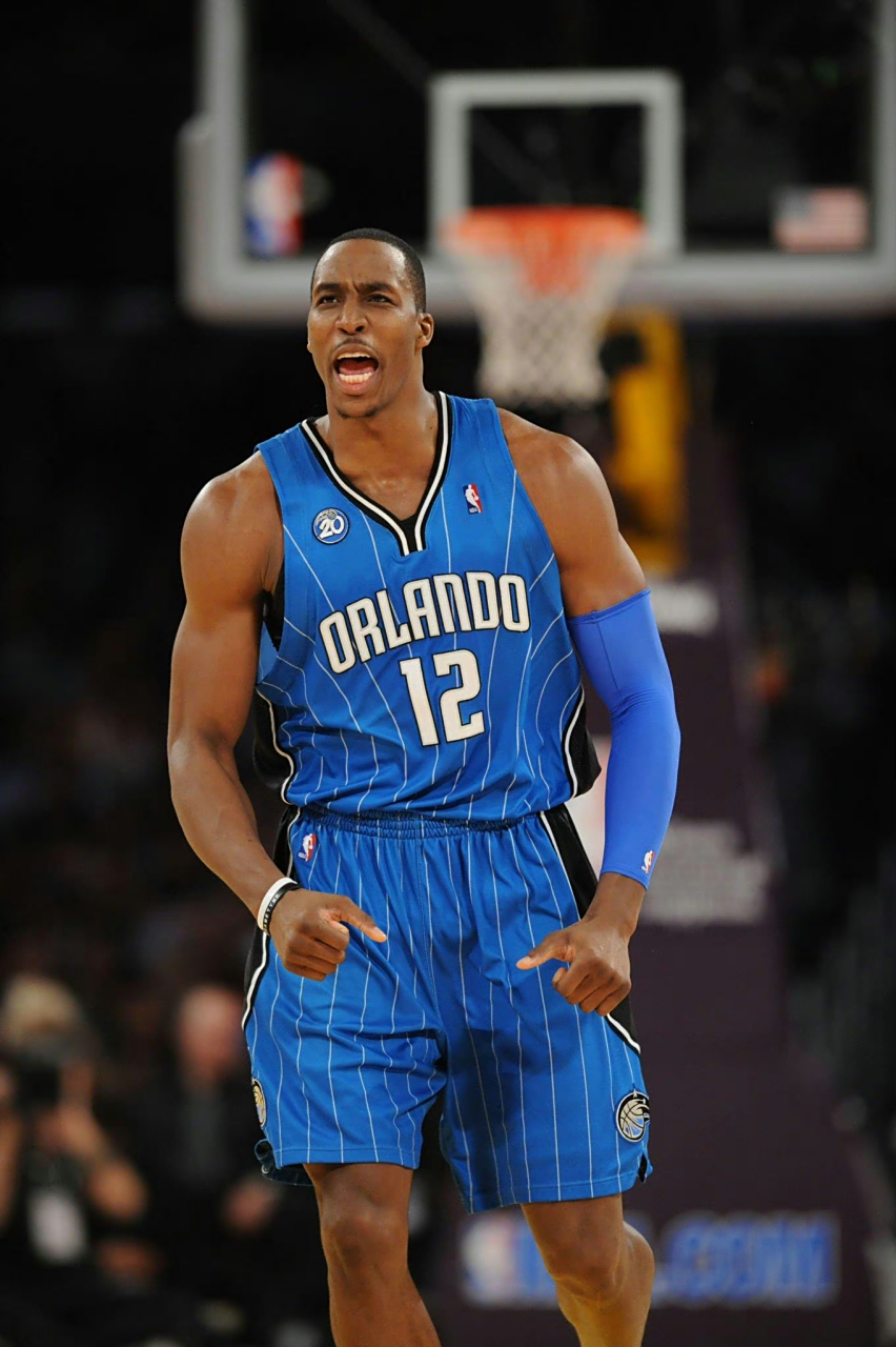 决战时刻致命失误！威金顿14中8得到23分5篮板10助攻（最后关头葬送良机！威金顿14投8中斩获23分5篮板10助攻）