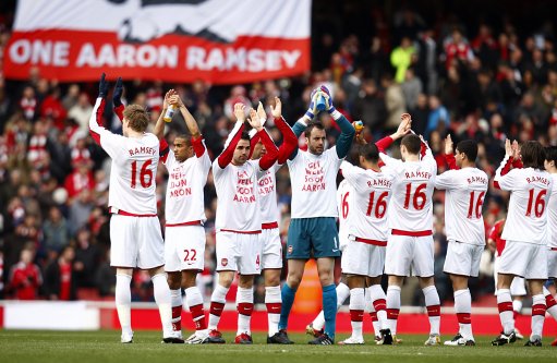 首发出战阿尔巴尼亚，22岁夸安萨英格兰成年队首秀（22岁夸安萨迎英格兰成年队处子秀，首发对阵阿尔巴尼亚）