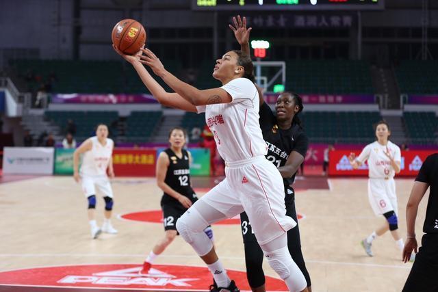 阿什拉夫：能够连续两次赢得欧冠的球队非常少，这是一种动力（阿什拉夫：欧冠连冠者屈指可数，这让人更有动力）