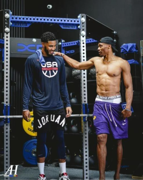 打破姆巴佩纪录，亚马尔是欧冠打入7球最年轻的球员（亚马尔超越姆巴佩，成为欧冠7球最年轻球员）