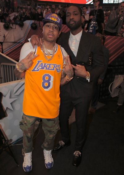 东体预测申花首发：阿苏埃和米内罗搭档锋线，鲍亚雄继续出战（东体预计申花阵容：阿苏埃携米内罗组成锋线双箭头，鲍亚雄继续登场）