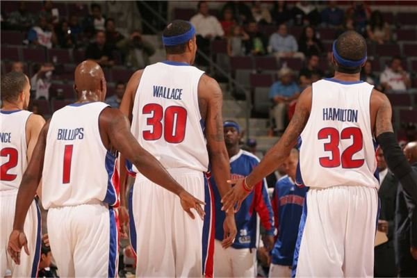 奥尼尔：仅乔科詹可以被讨论GOAT，球员不能自封GOAT（奥尼尔：GOAT讨论仅限乔丹科比詹姆斯，球员别自封GOAT）