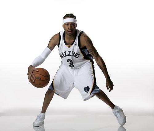 萨利巴身价上涨至9000万欧，成为世界上身价最高的后卫（萨利巴身价飙至9000万欧，登顶全球后卫身价榜首）