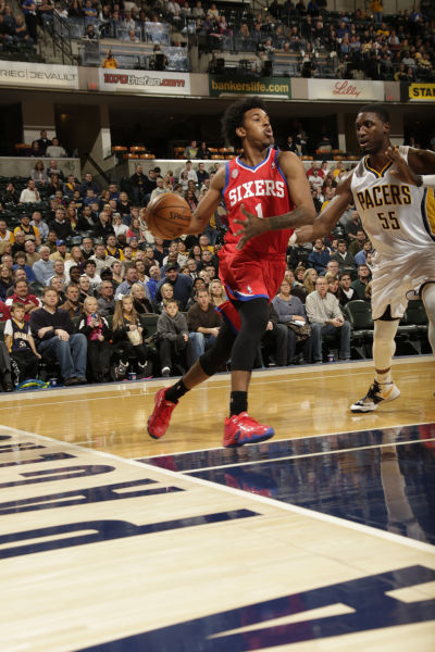 法比奥：这是我的第一个联赛金靴，我会全情投入创造更多奇迹（法比奥首夺联赛金靴：将全力以赴书写更多奇迹）