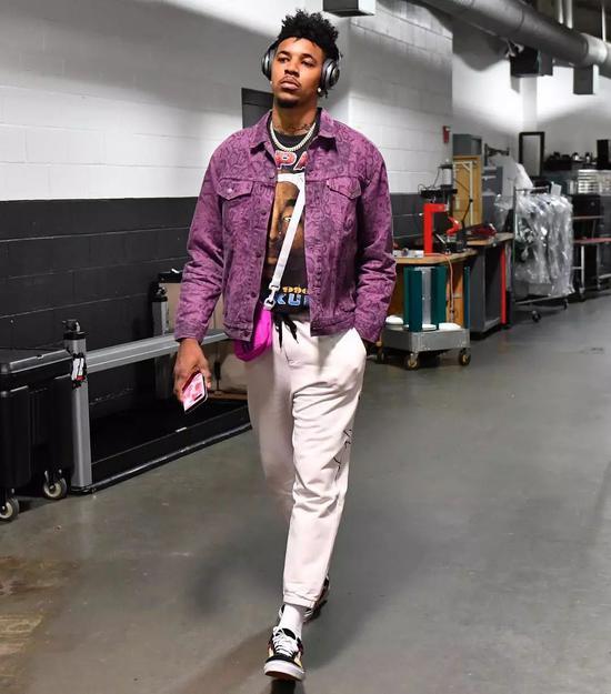 大巴黎本轮联赛大名单：努诺·门德斯回归，小将博利再次入选（巴黎圣日耳曼本轮联赛名单：努诺-门德斯复出，博利再度入选）